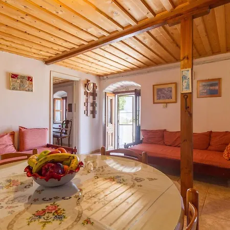 Holiday home The Old House - Wood & Stone Evreti